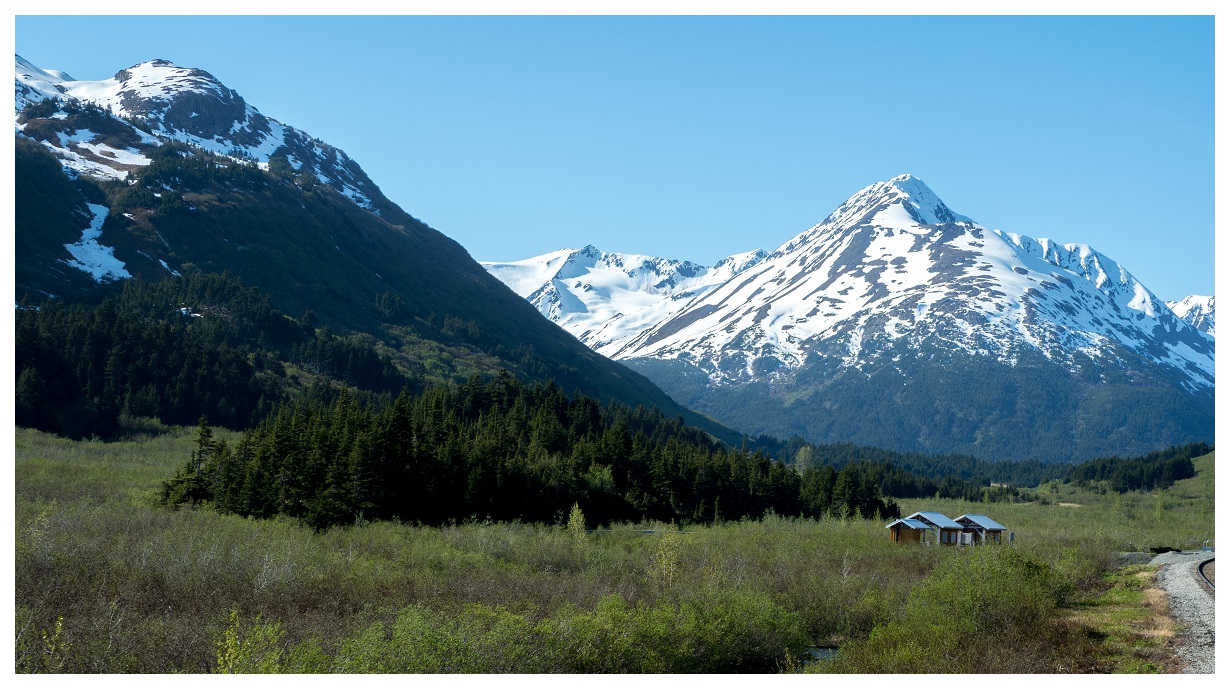Spencer Glacier Whistle Stop Train Station